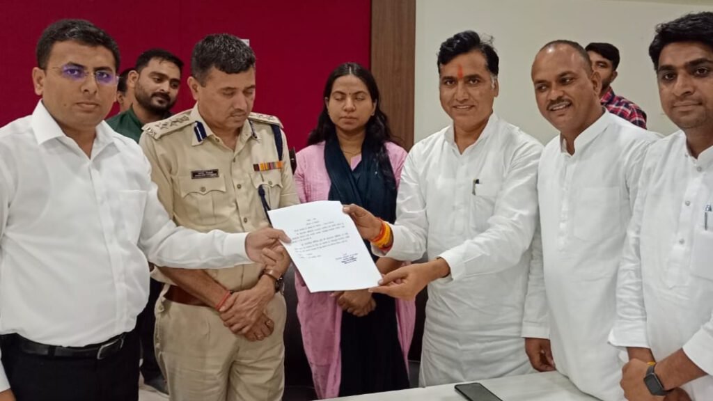 राजगढ़:जिला पंचायत अध्यक्ष पद पर पर कांग्रेस का कब्जा चंदर सिंह सोंधिया 11 मतों से विजय