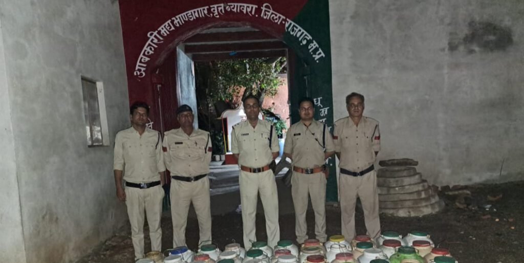 जहरीली शराब के विरुद्ध अभियान, अवैध मदिरा निर्माण स्थलों पर छापा 9 लोगो पर आबकारी एक्ट में मामला दर्ज