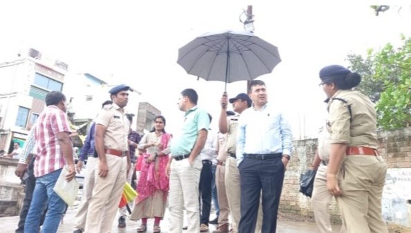 गणेश विसर्जन को लेकर डीएम एसपी और एसडीएम ने किया अजनार नदी का निरीक्षण