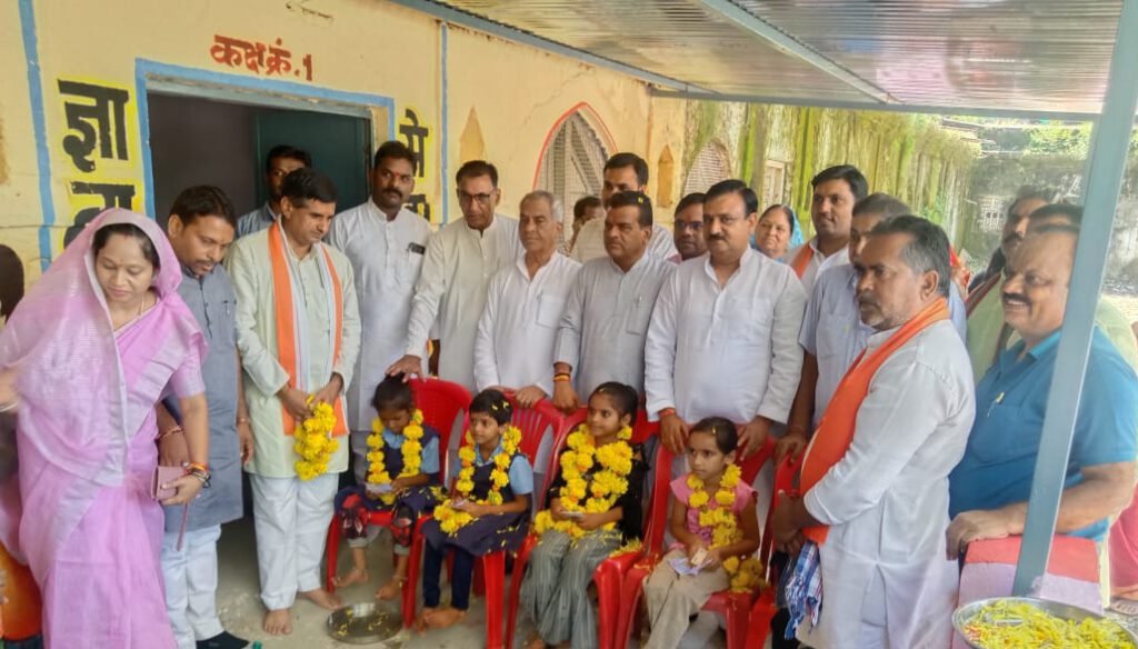 प्रायमरी शा.कन्या शाला स्कूल का स्थान परिवर्तन पीआईयू कार्यालय में लगेगा स्कूल