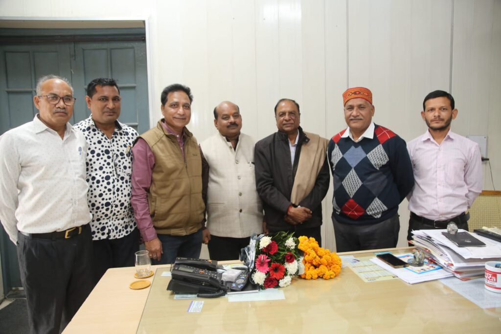 जिला जनसम्पर्क अधिकारी, राजगढ़ अशोक द्विवेदी को सेवानिवृत्ति पर भोपाल मे भी दी विदाई
