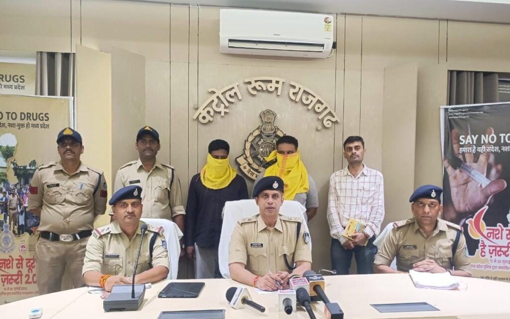 फर्जी शिक्षा बोर्ड से 10वीं एवं 12वीं फर्जी अंकसूची जारी करने वाले दोनो सगे भाई गिरफ्तार